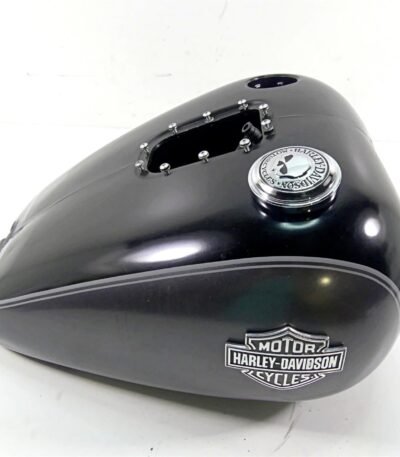 2016 Harley Softail FLS Slim fuel tank